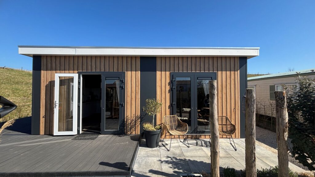 Foto 3 - Luxe chalet te koop op camping Grevelingenpolder, Brouwershaven